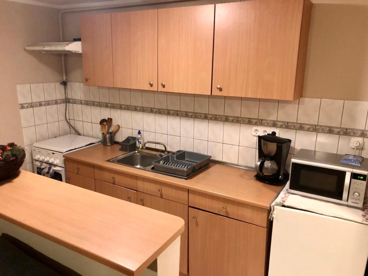 Tulipan Apartman Eger Exterior foto