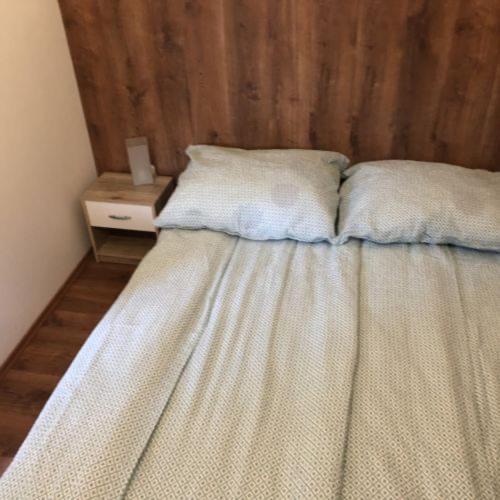 Tulipan Apartman Eger Exterior foto